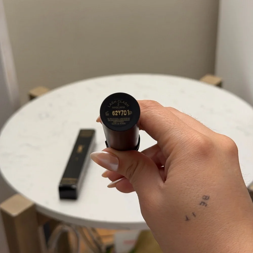 Yves Saint Laurent Lash Clash Extreme Volume Mascara - BROWN